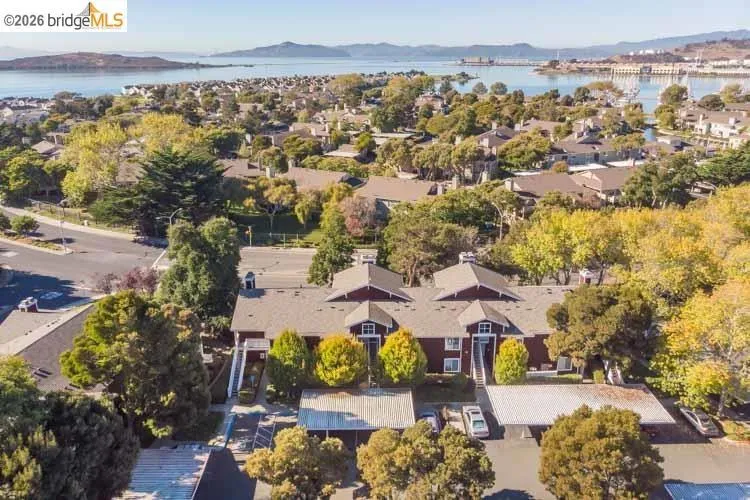 145 Bayside Ct Richmond, CA 94804