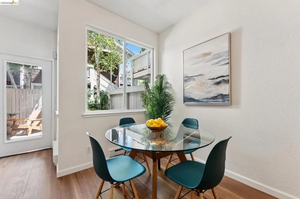 145 Bayside Ct Richmond, CA 94804