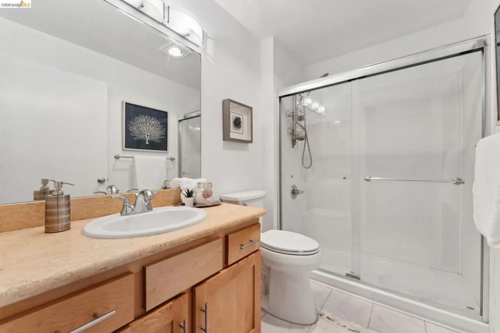 145 Bayside Ct Richmond, CA 94804
