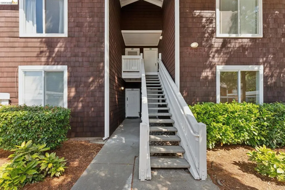 145 Bayside Ct Richmond, CA 94804