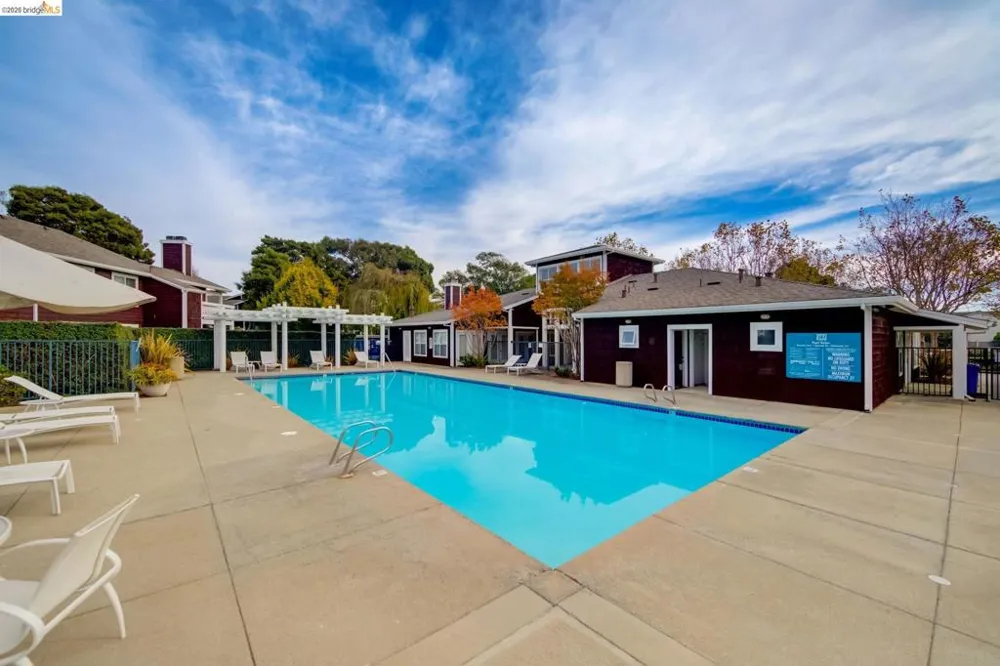 145 Bayside Ct Richmond, CA 94804
