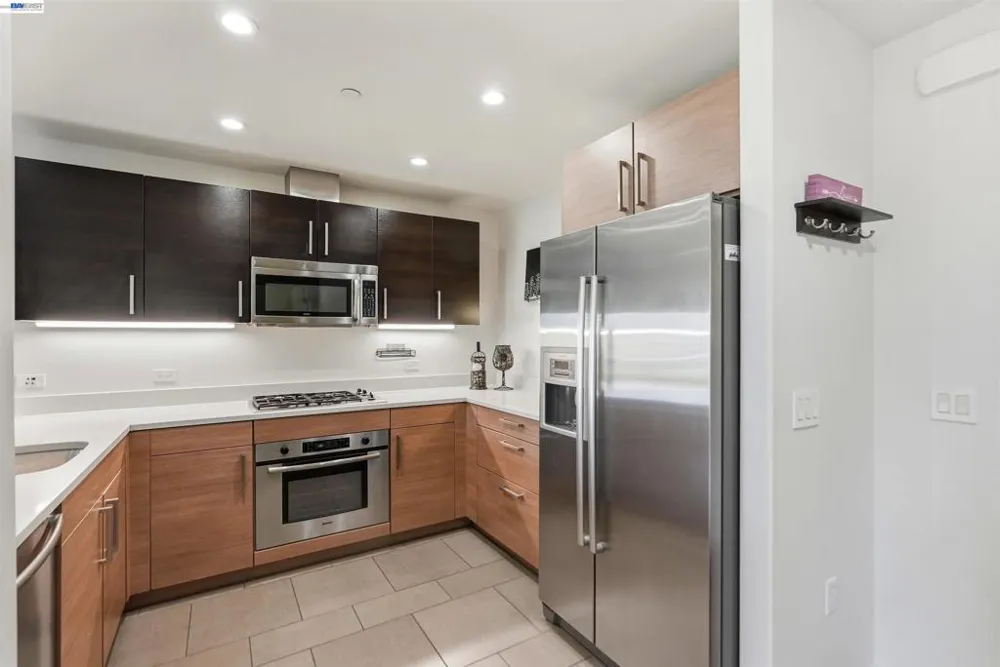 6465 San Pablo Ave #3-2 Oakland, CA 94608