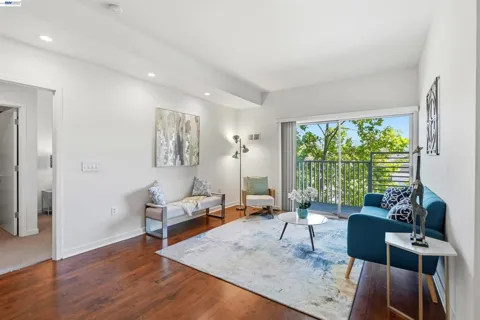 6465 San Pablo Ave #3-2