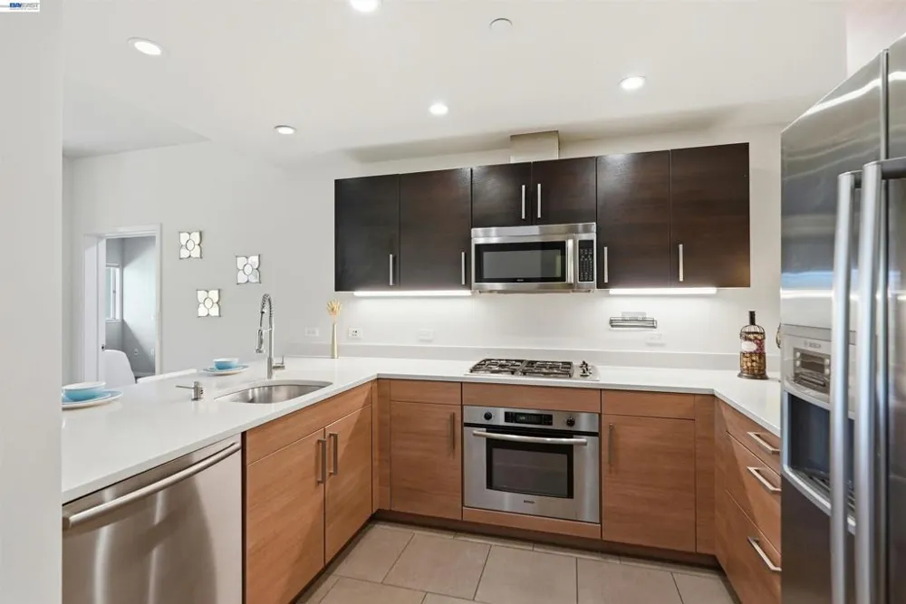 6465 San Pablo Ave #3-2 Oakland, CA 94608