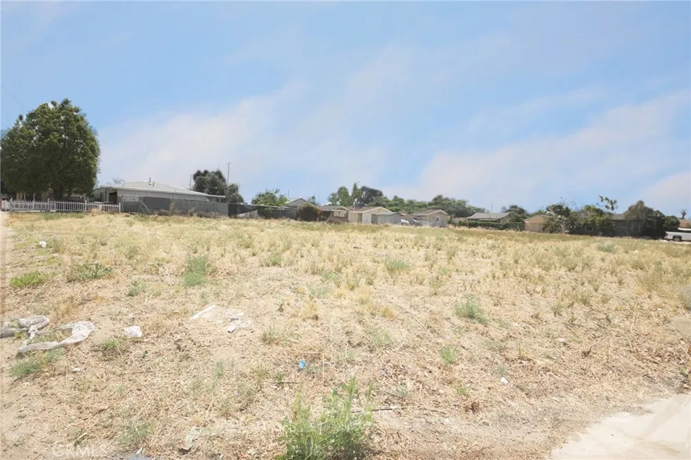 E Lugonia Redlands, CA 92374