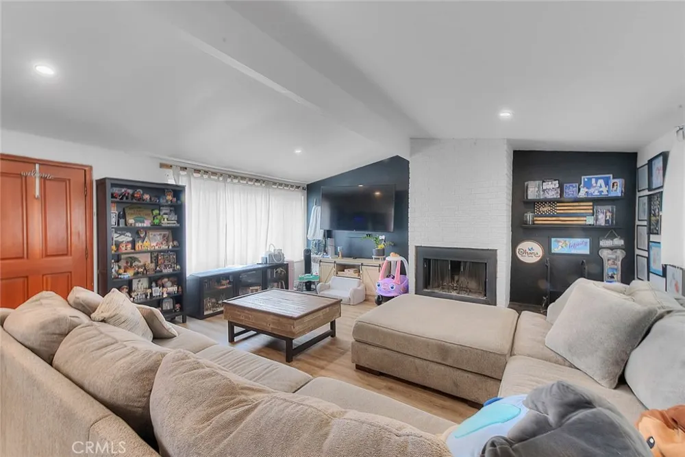 3832 Abbeywood Whittier, CA 90601