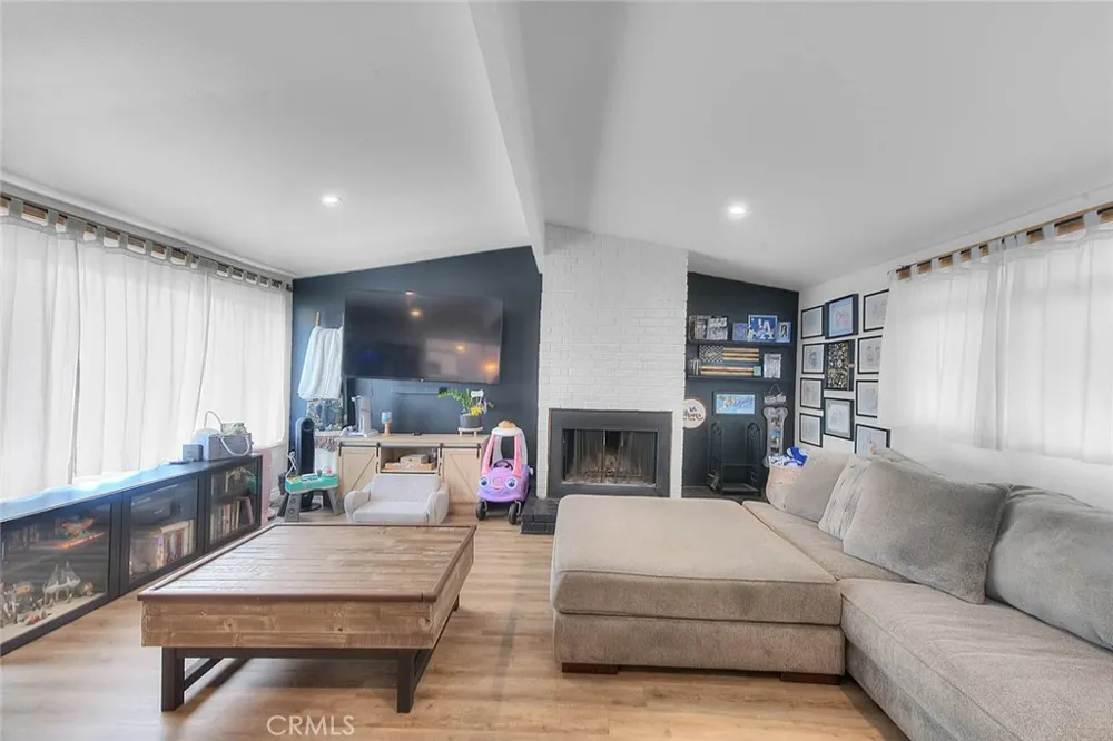 3832 Abbeywood Whittier, CA 90601