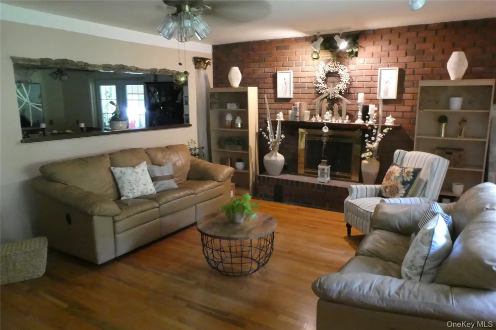37 Valhalla Road Carmel, NY 10512