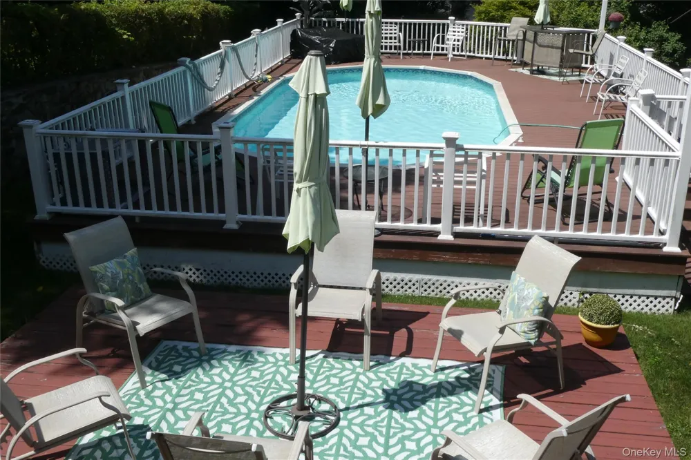 37 Valhalla Road Carmel, NY 10512