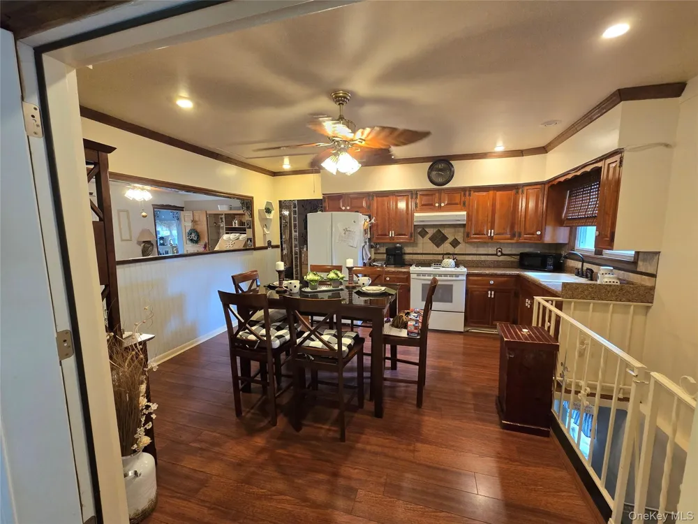 37 Valhalla Road Carmel, NY 10512
