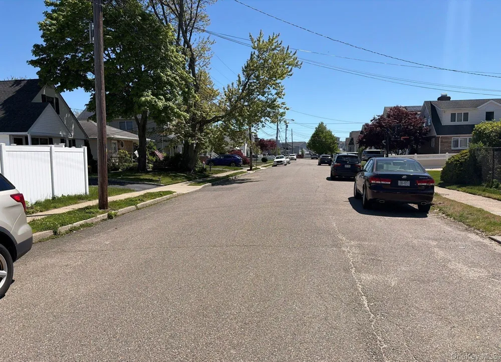 15 E Jackson Avenue Babylon, NY 11702