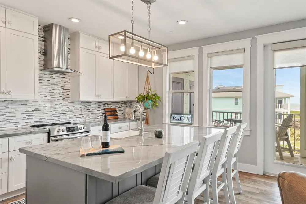 4231 Pointe West Drive #302 Galveston, TX 77554