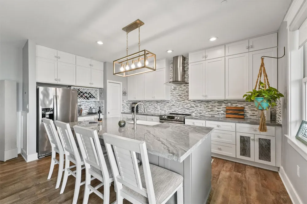 4231 Pointe West Drive #302 Galveston, TX 77554