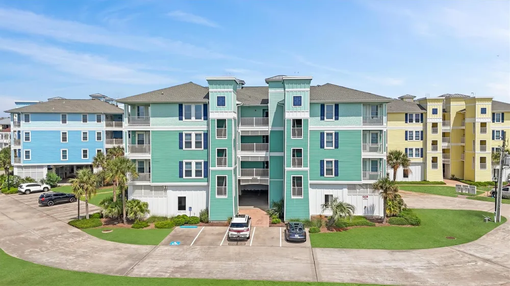 4231 Pointe West Drive #302 Galveston, TX 77554