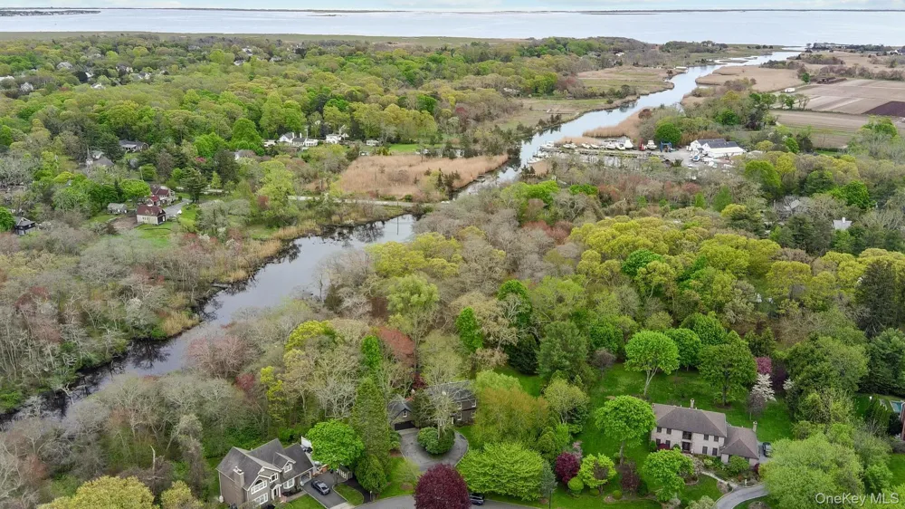 6 Prairie Lane Brookhaven, NY 11719