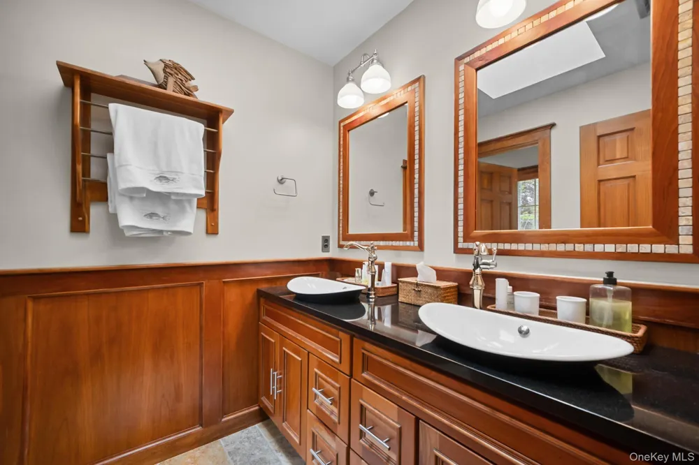 6 Prairie Lane Brookhaven, NY 11719
