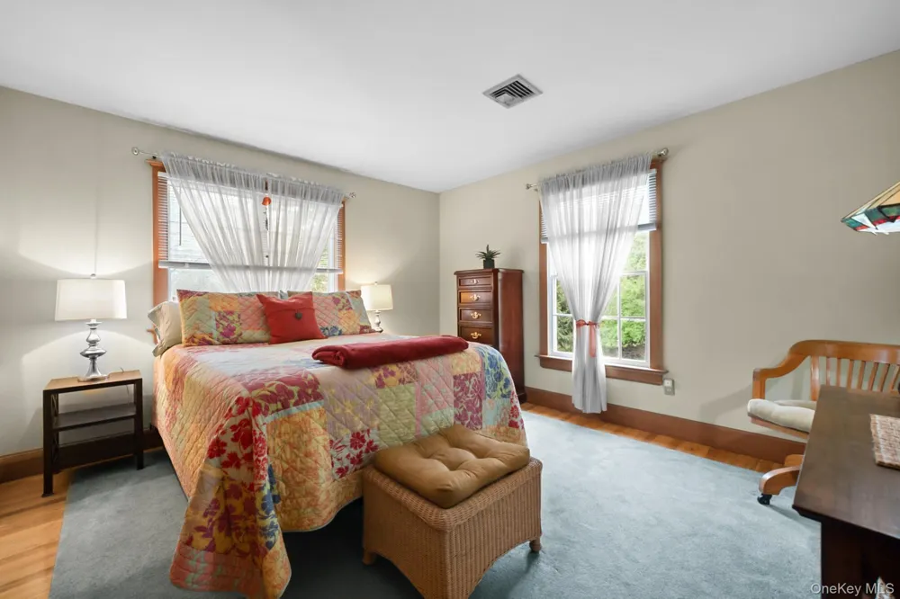 6 Prairie Lane Brookhaven, NY 11719
