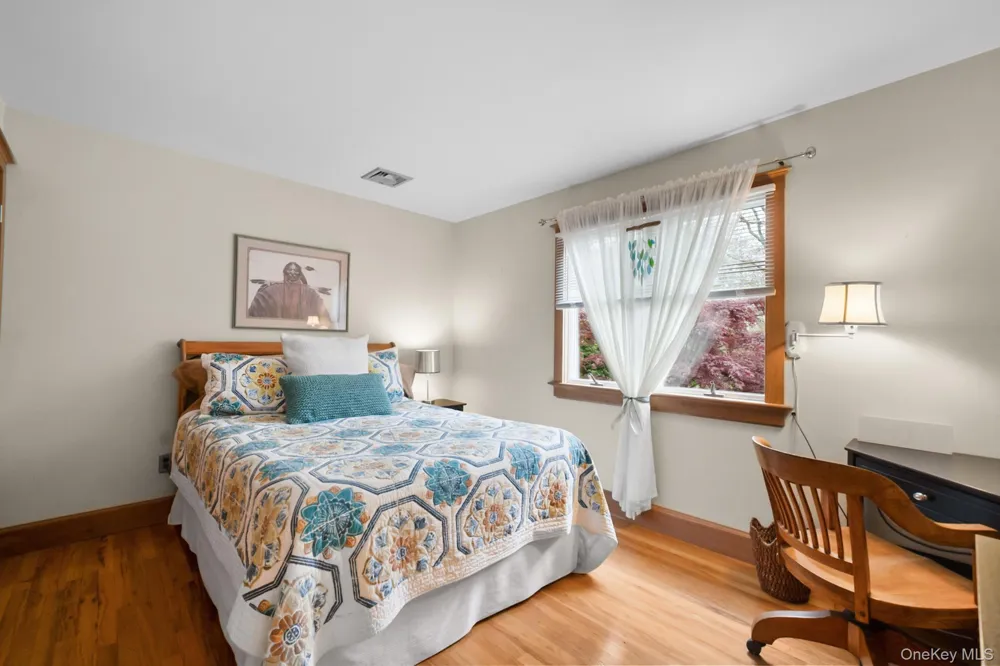 6 Prairie Lane Brookhaven, NY 11719