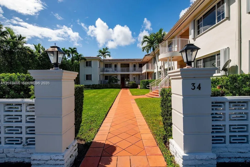 34 Bal Bay Dr Bal Harbour, FL 33154
