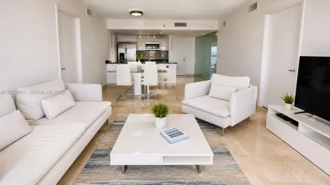 50 Biscayne Blvd #4106