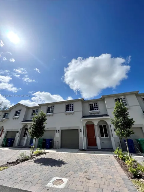 1088 NW 208th Ter #1088