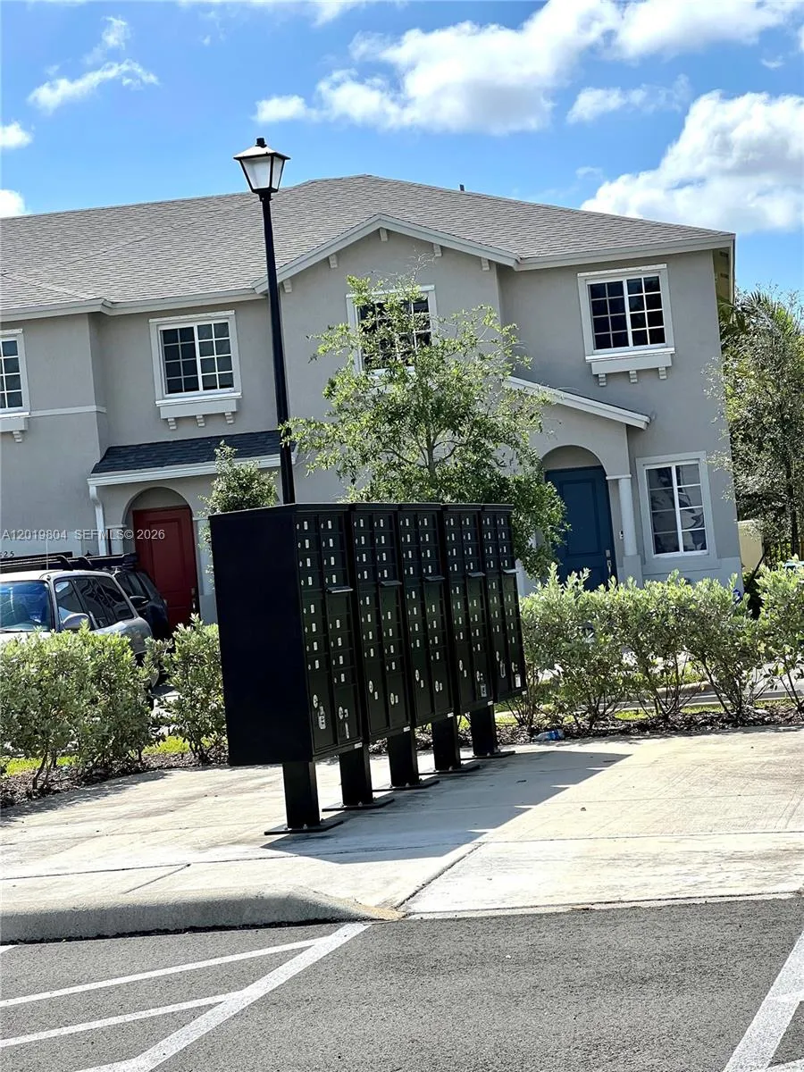 1088 NW 208th Ter #1088 Miami Gardens, FL 33169