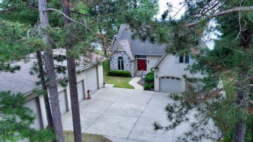 7435 Loud Drive Oscoda Charter Township, MI 48750
