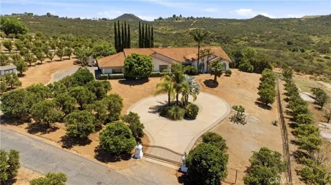 30401 Cool Valley Highlands