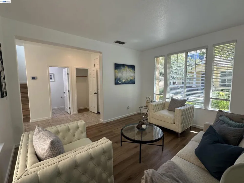 140 W Brilloso Ln Mountain House, CA 95391