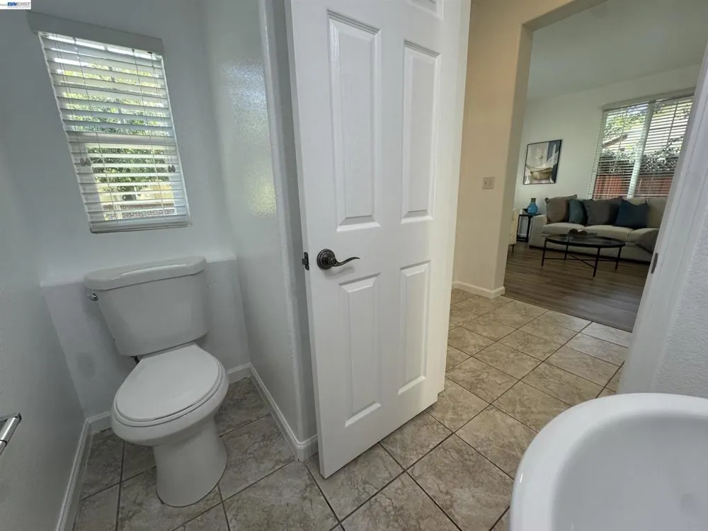 140 W Brilloso Ln Mountain House, CA 95391