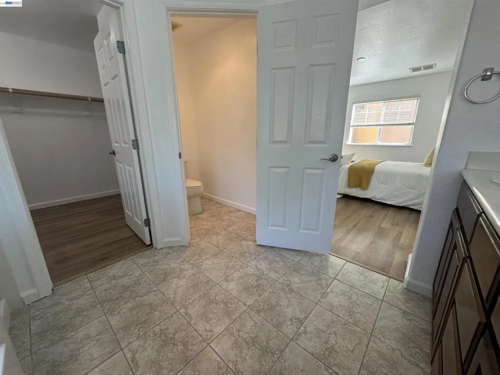 140 W Brilloso Ln Mountain House, CA 95391