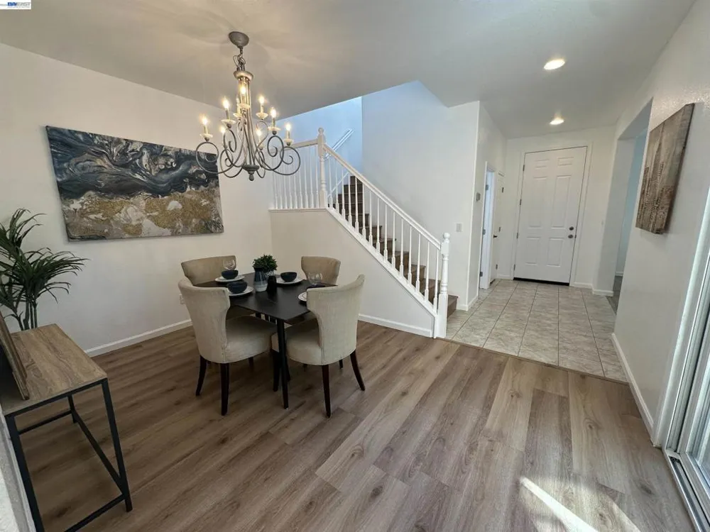 140 W Brilloso Ln Mountain House, CA 95391