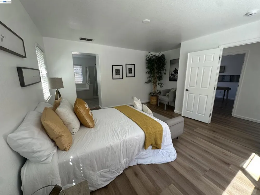 140 W Brilloso Ln Mountain House, CA 95391