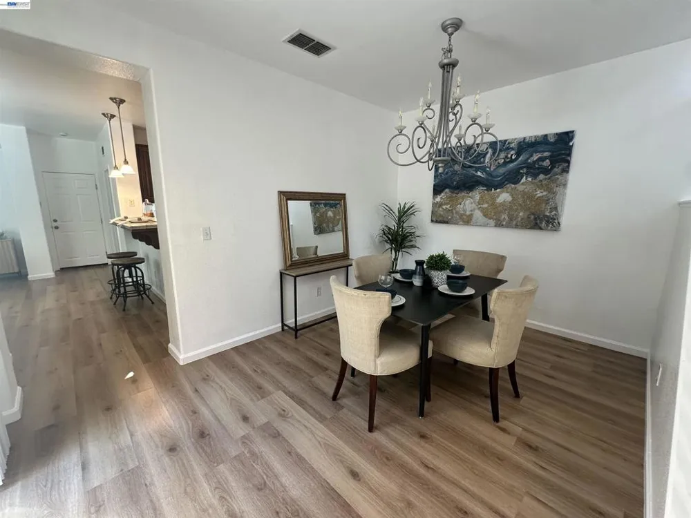 140 W Brilloso Ln Mountain House, CA 95391