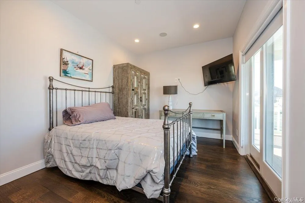 206 Grand Boulevard Long Beach, NY 11561