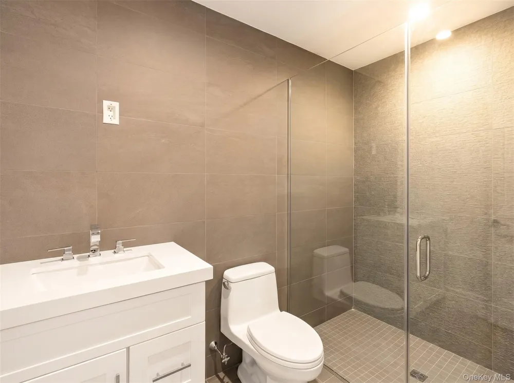 78 Meeting House Road Westhampton Beach, NY 11978