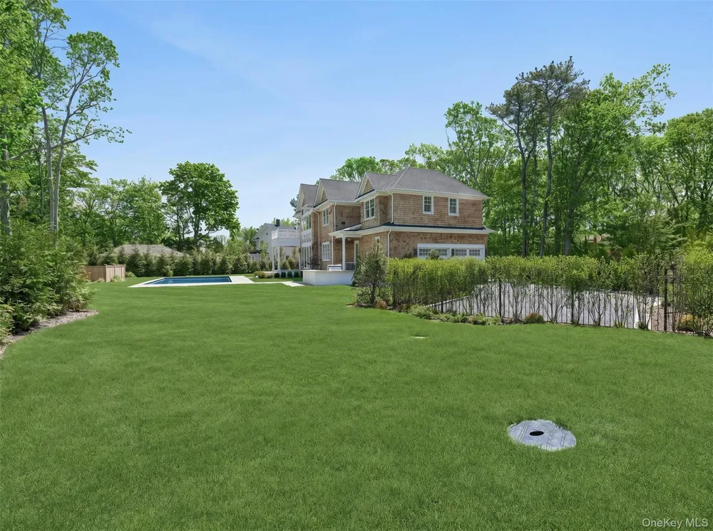 78 Meeting House Road Westhampton Beach, NY 11978