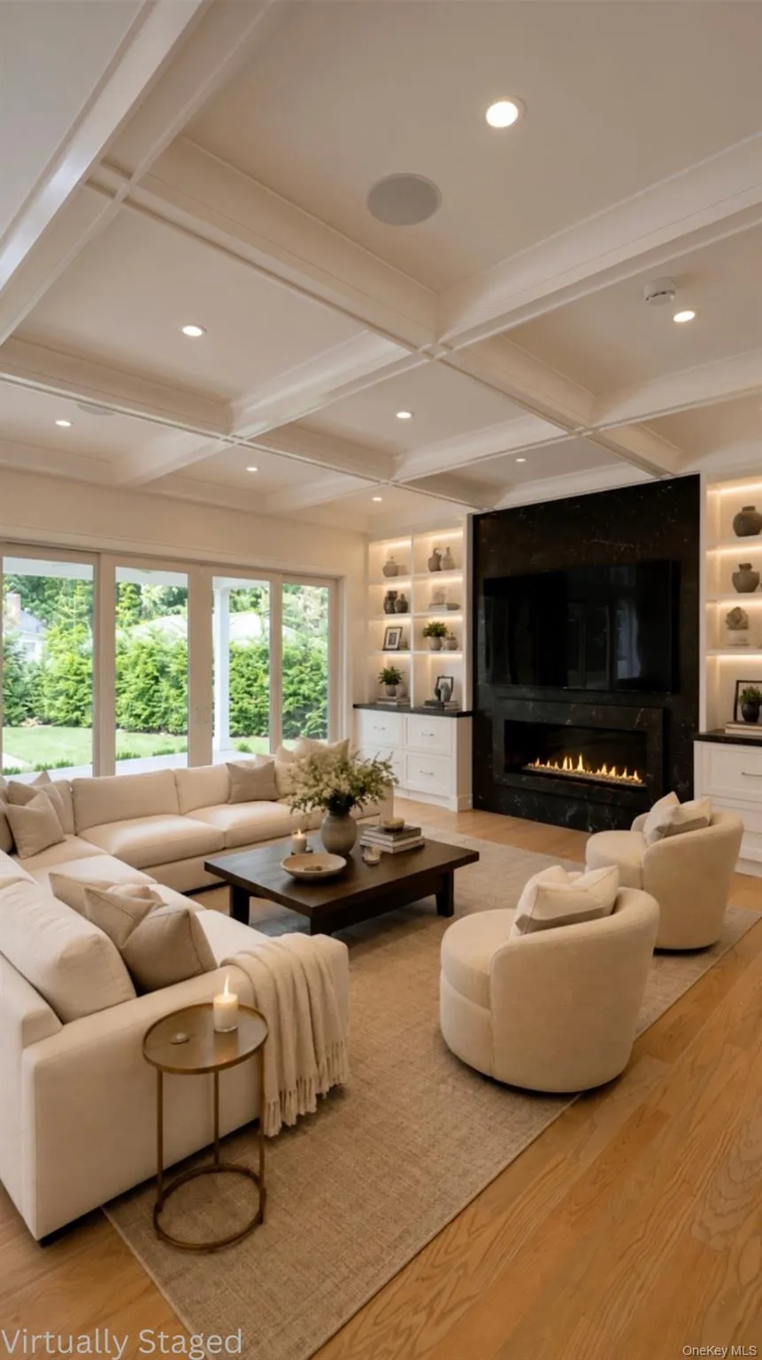 78 Meeting House Road Westhampton Beach, NY 11978