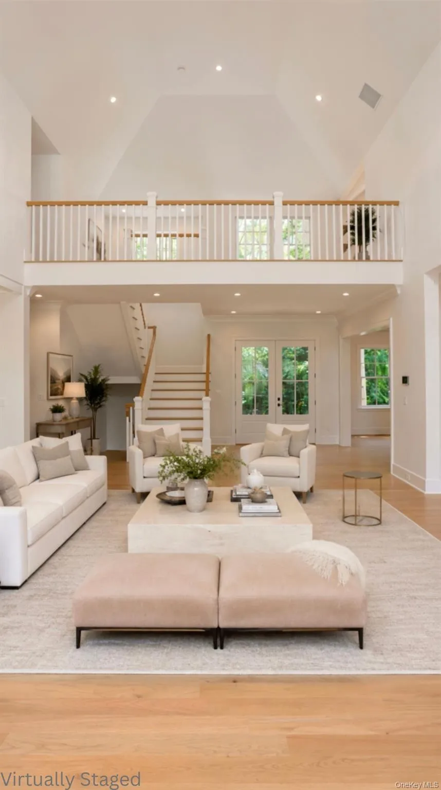 78 Meeting House Road Westhampton Beach, NY 11978