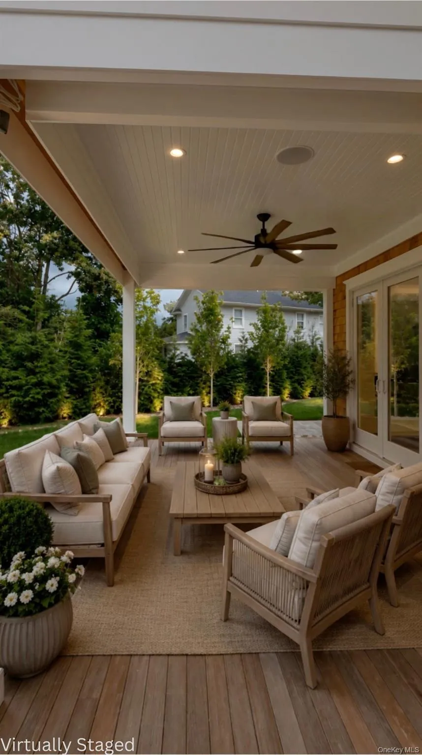 78 Meeting House Road Westhampton Beach, NY 11978
