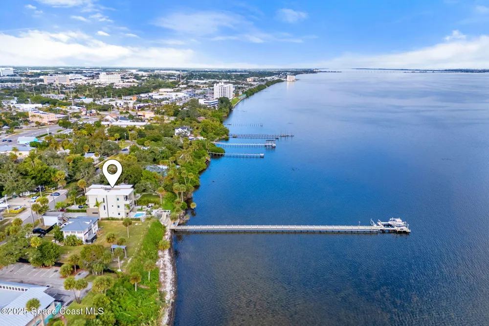1809 Riverview Drive Melbourne, FL 32901