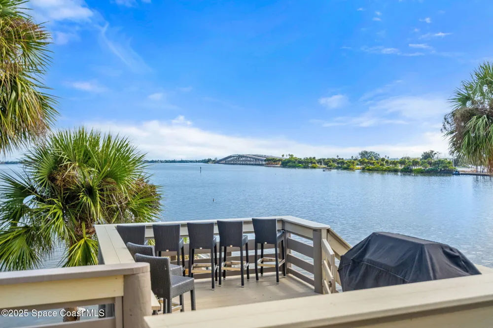 1809 Riverview Drive Melbourne, FL 32901