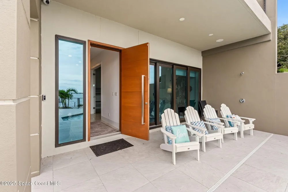 1809 Riverview Drive Melbourne, FL 32901