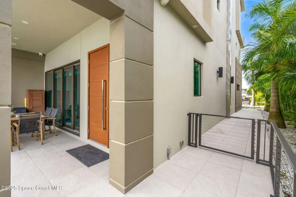 1807 Riverview Drive Melbourne, FL 32901