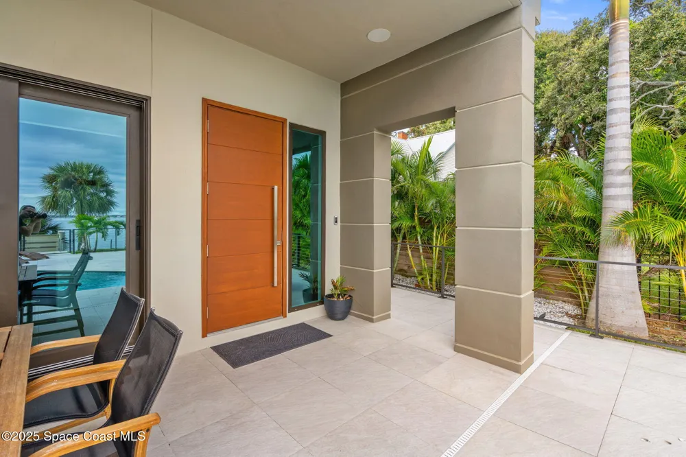 1807 Riverview Drive Melbourne, FL 32901
