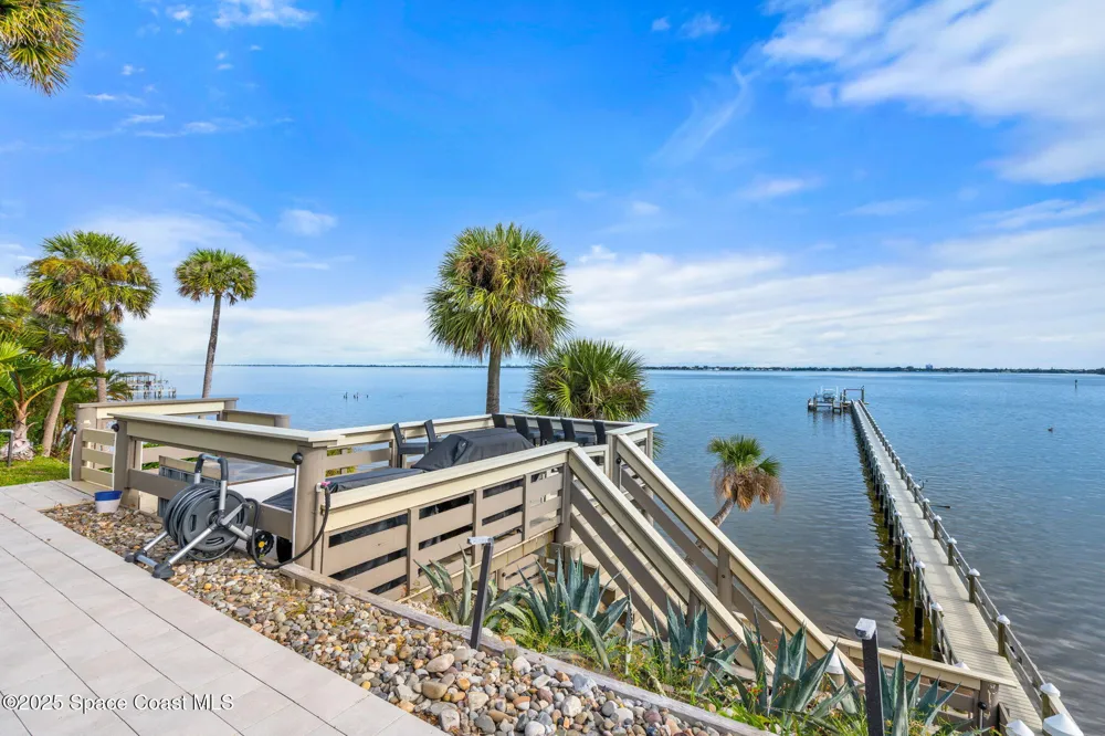 1807 Riverview Drive Melbourne, FL 32901