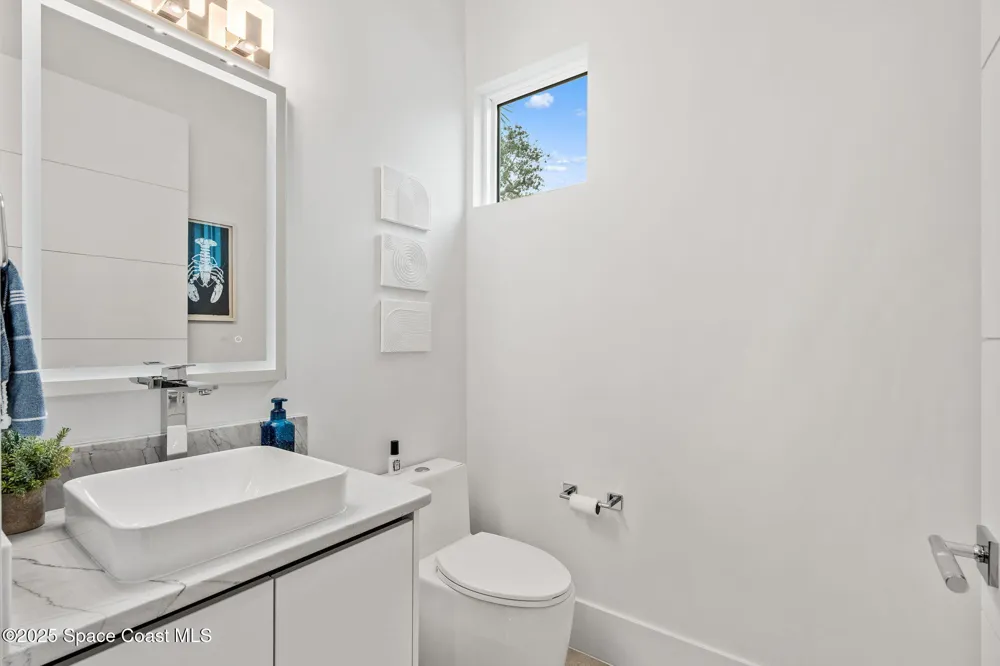 1807 Riverview Drive Melbourne, FL 32901