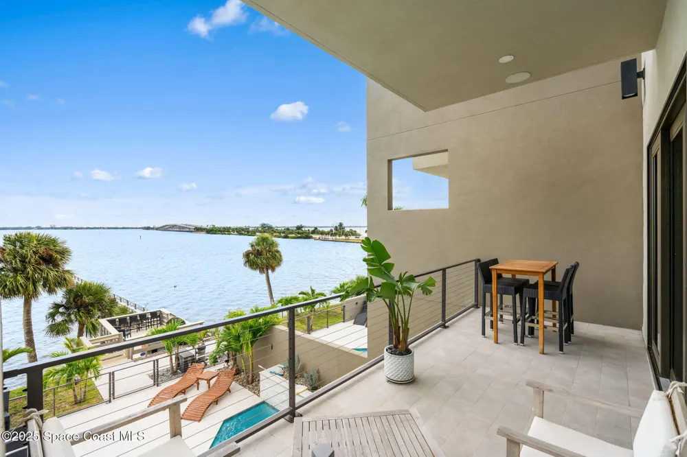 1807 Riverview Drive Melbourne, FL 32901