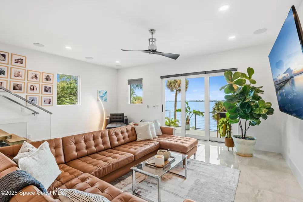 1807 Riverview Drive Melbourne, FL 32901