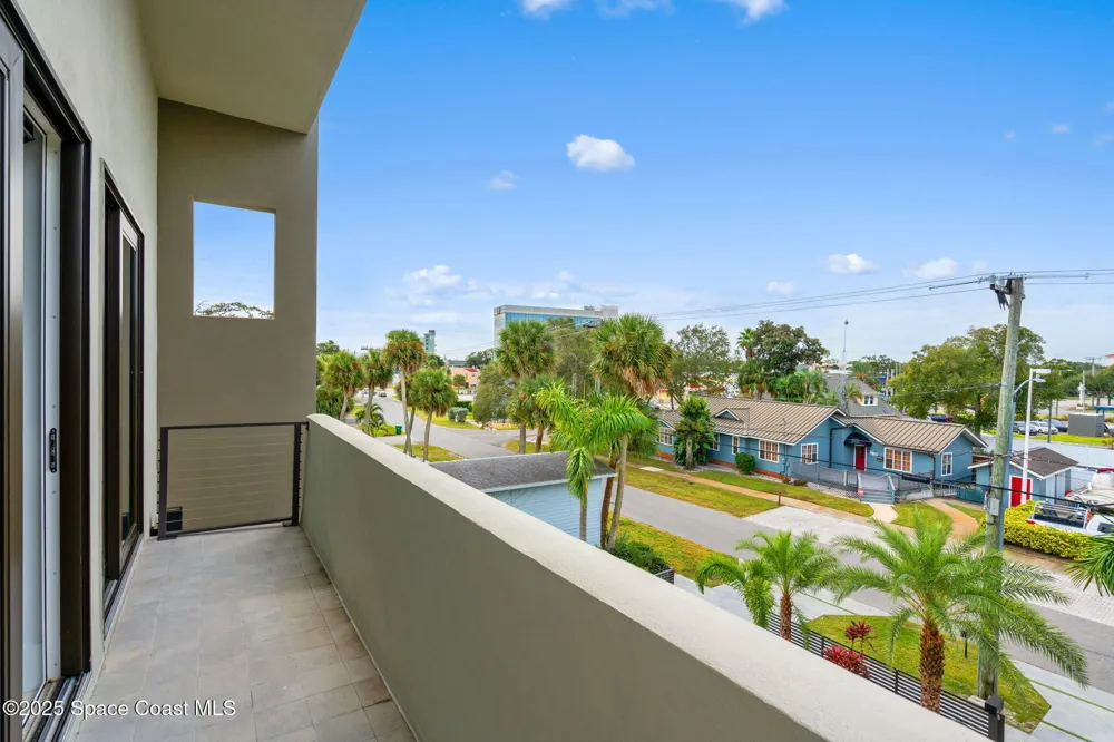 1807 Riverview Drive Melbourne, FL 32901